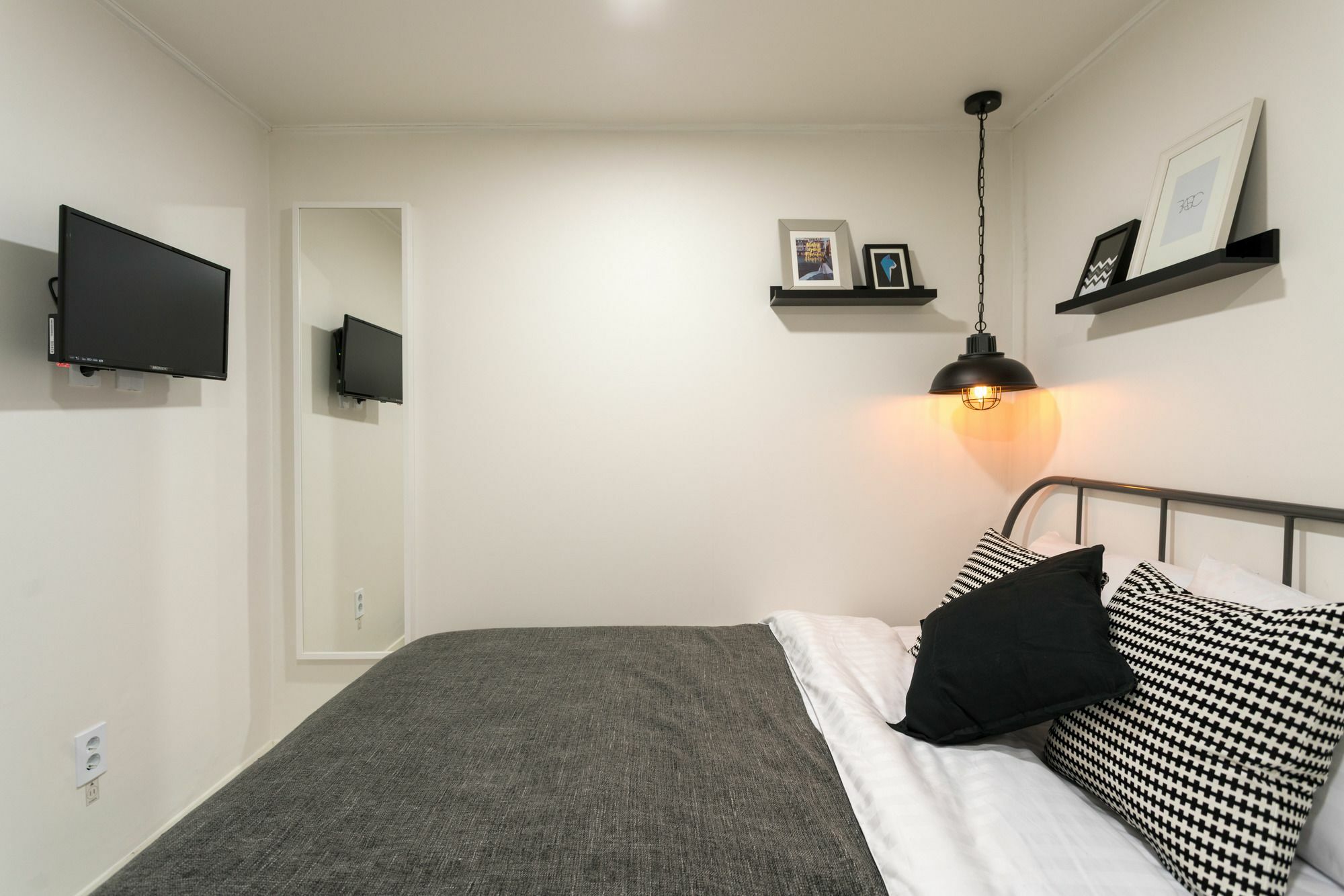 Neat House Hongdae 2* Seoul